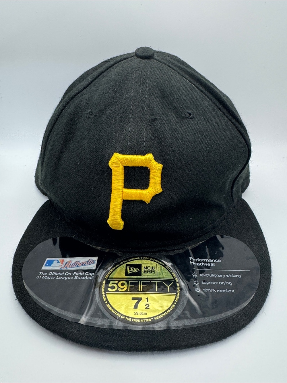 Vintage New Era Pittsburgh Pirates Fitted Hat Size 7 1/2 Black Made In USA